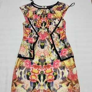 Chica Booti Summer Floral Dress Size M